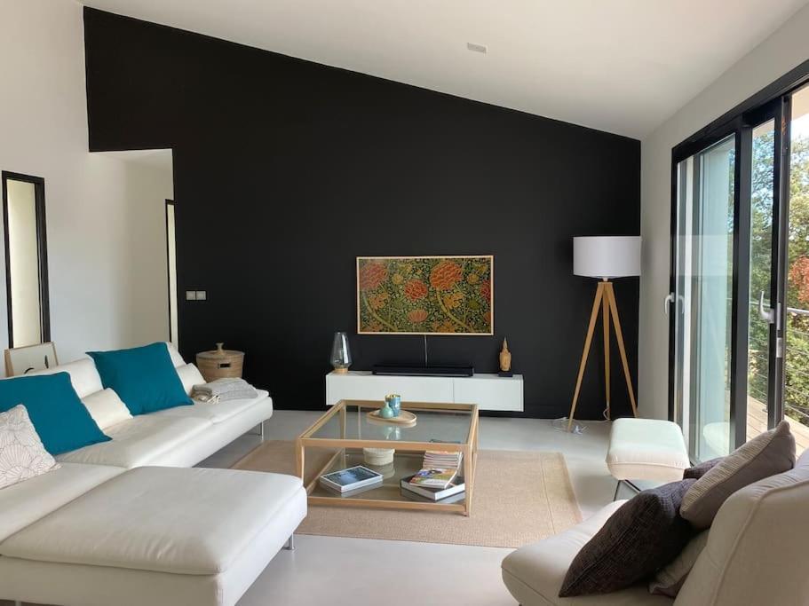 Belle Maison Contemporaine Ampus Εξωτερικό φωτογραφία