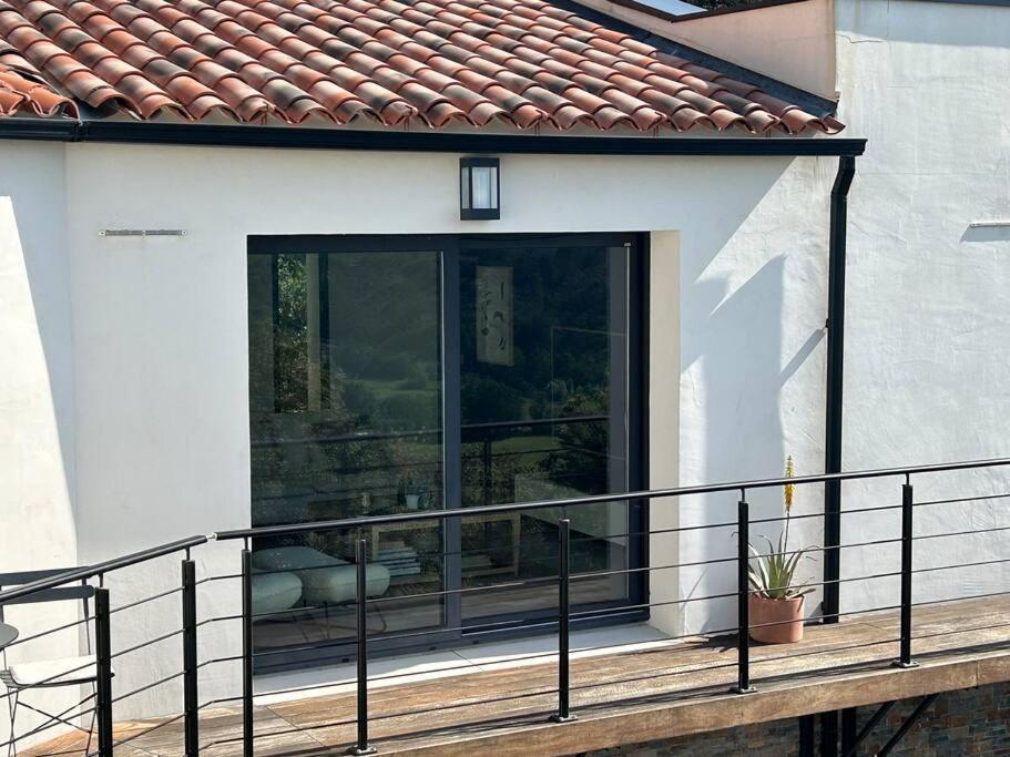 Belle Maison Contemporaine Ampus Εξωτερικό φωτογραφία